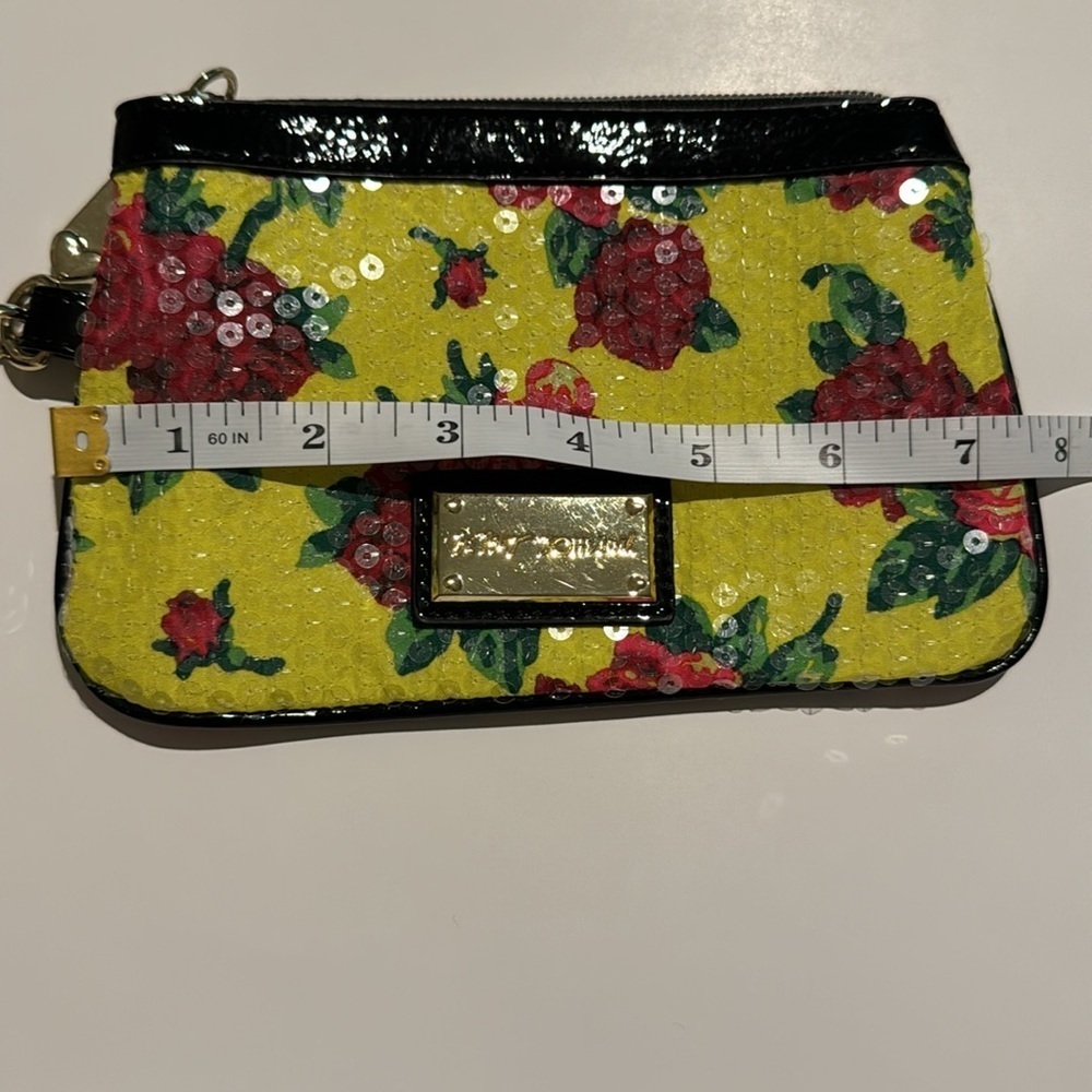 Betsey Johnson Twinkle Toes‎ Wristlet - Sequins - Yellow with Red Roses - Picture 9 of 9